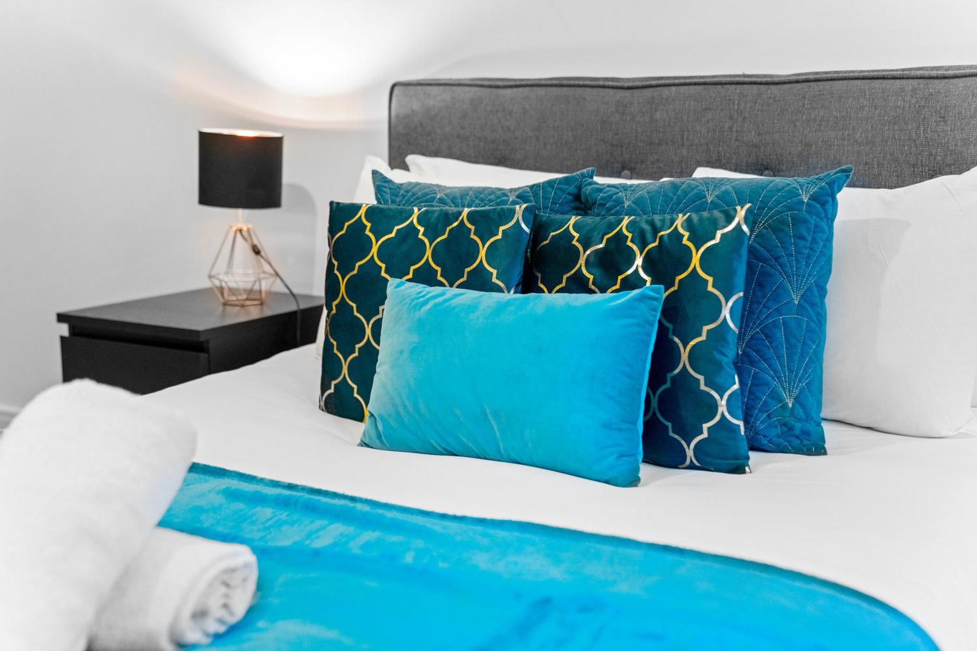 New Luxe Apartment - Secure Parking - Birmingham City Centre - Netflix - Wifi - Top Rated - 54M 외부 사진